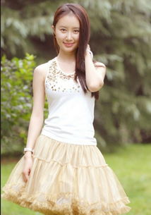 ����Ƹ������Ͻ����������� ���ɽ�����������С��Ů�ܹ�ע