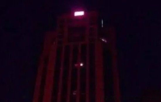 ������������21¥�����¼� ��������21¥���������淢����ɶ