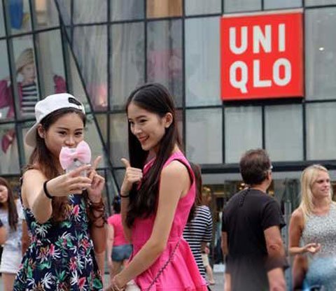 余艺和侯天旭完整视频无删减事件 2015年北京三里屯优衣库视频女主角