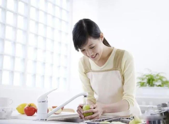 女性出轨率最高的四大职业 贤妻良母的全职妈妈是出轨第一名