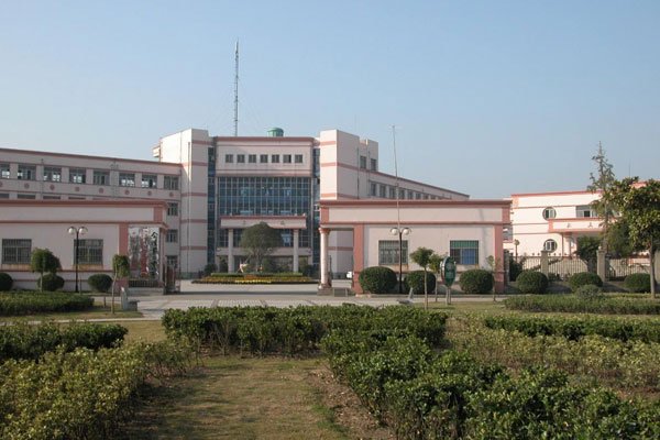 金坛二中黄老师怎么回事 教室里和初一学生做羞羞的事情