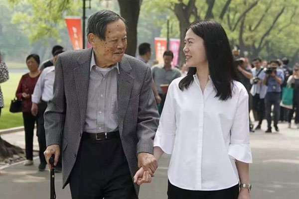 ������82��Ȣ28����̷� �̷����Ի�����ô�����������