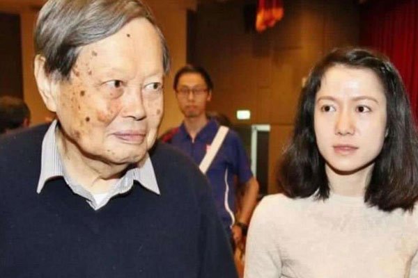 ������82��Ȣ28����̷� �̷����Ի�����ô�����������