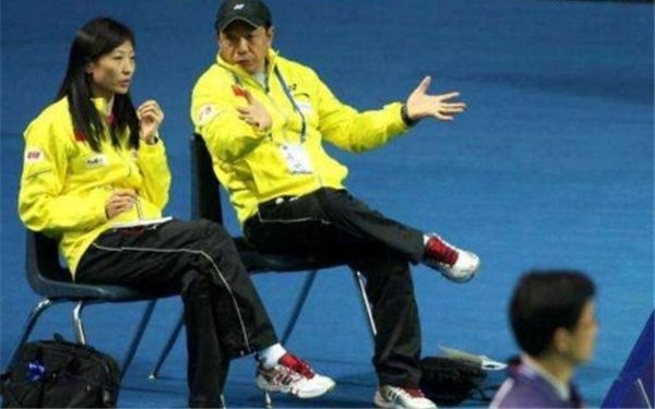 ��������Ů��Ա�Ĺ�ϵ ��ë��ӹ��ǳ����������Ĺ�ϵ�¼�