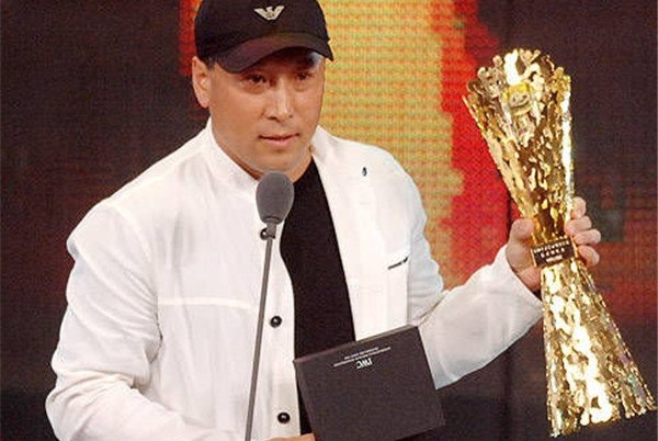 ��������Ů��Ա�Ĺ�ϵ ��ë��ӹ��ǳ����������Ĺ�ϵ�¼�