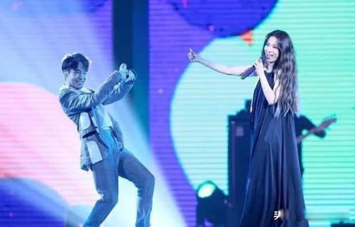 ����繫������ ����ǧ���ױ��ܣ��ֿ���ϲ��������������