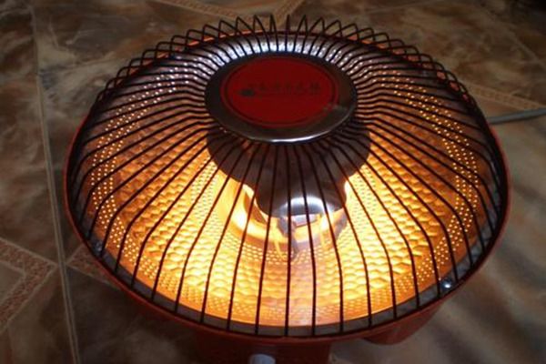 2000w一小时多少度电 两度电,钱数没有统一标准