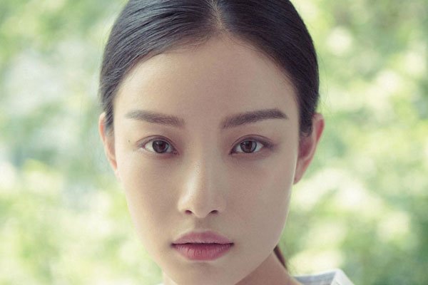 倪妮黑料刮毛门 照片中手托图尺度大不是本人