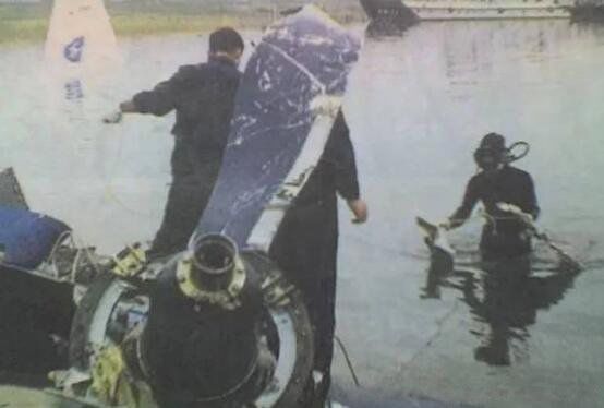 98���ˮ�����¼����� ���Ի�����1998�곤������ͼƬ