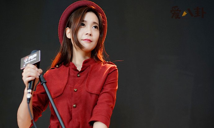 ����open�������� һֱ��ñ�ӵ�����Ů���������ܸ�