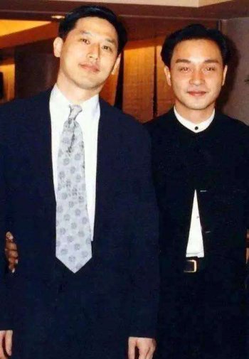 �ƺ׵����л���Ů ��С����ʶ�Ź�����˫����