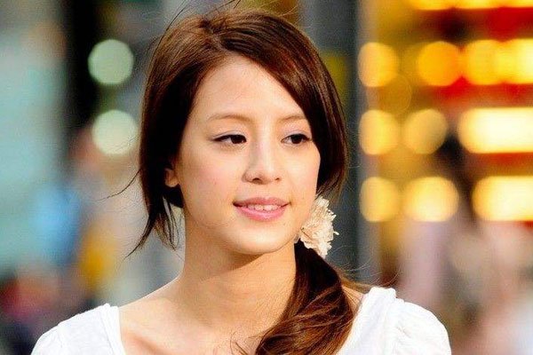 江语晨周杰伦什么关系 恋情中劈腿:江语晨周杰伦分手原因