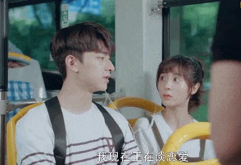 �ϷƸ������ϼ�� Ů��Ա�Ϸ����ݵĵ��Ӿ�����Щ