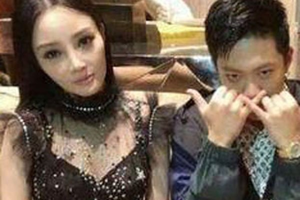 ��С贺�PGone���¼�ʼĩ Ƥ�������С����ڻ���һ����