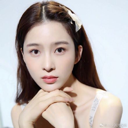 赵韩樱子怎么和以前不一样了 整容长相前后对比照片