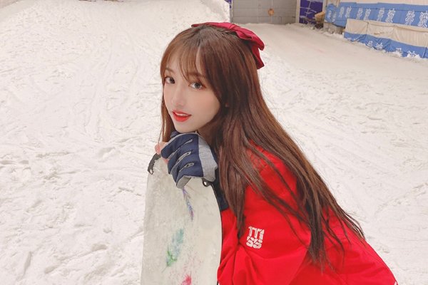 临界十缨个人资料真名叫什么 抖音临界十缨被上到哭的视频是真是假