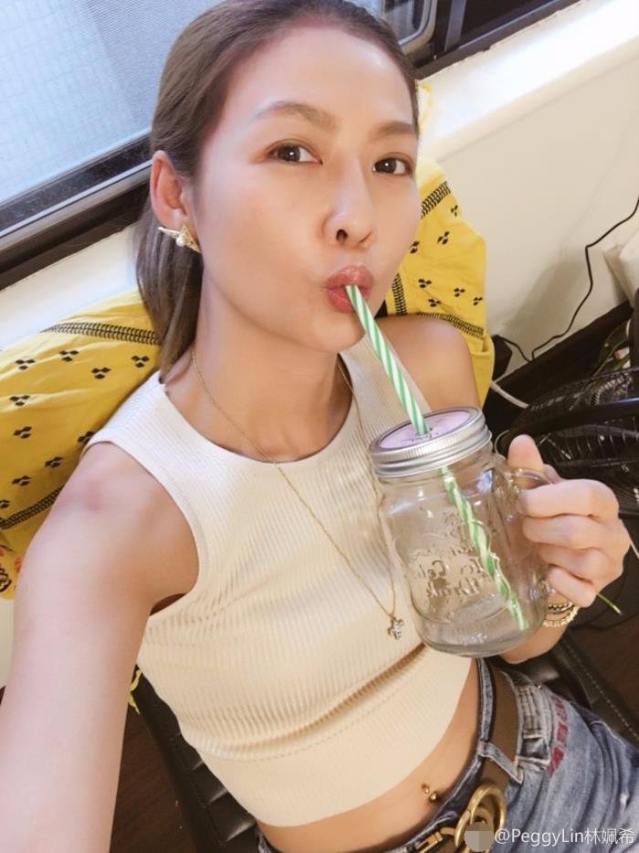 ���󶫸������ϼ�� С8�������֊�ϣ���ĺ���