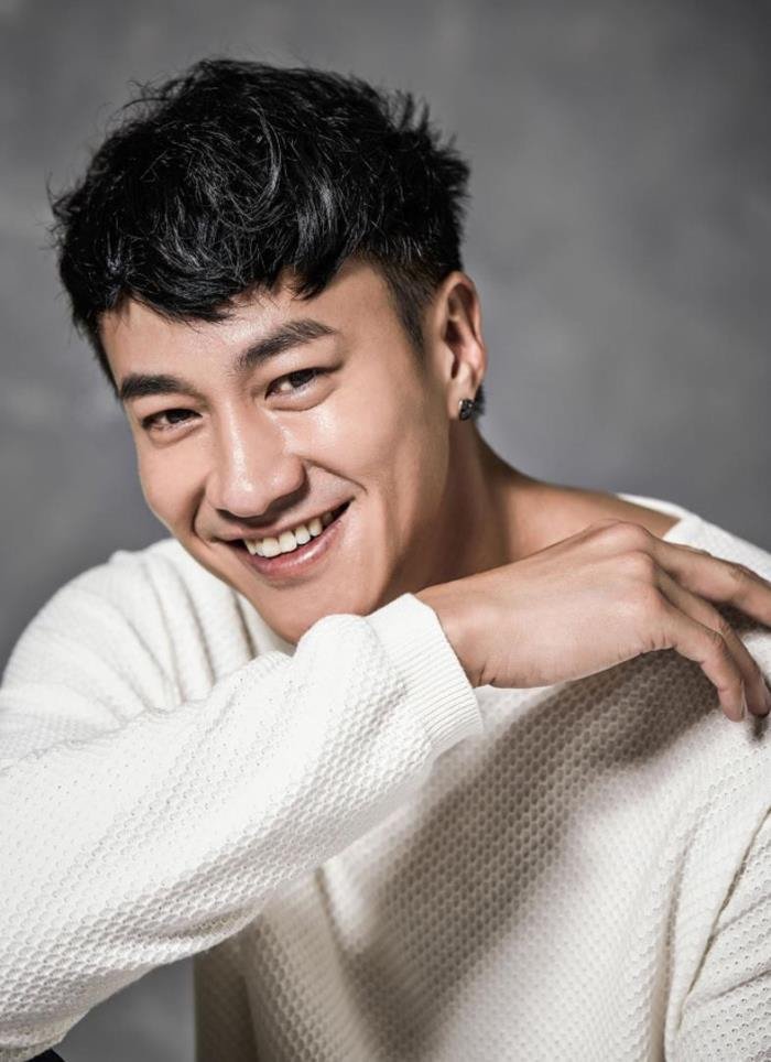 ���󶫸������ϼ�� С8�������֊�ϣ���ĺ���