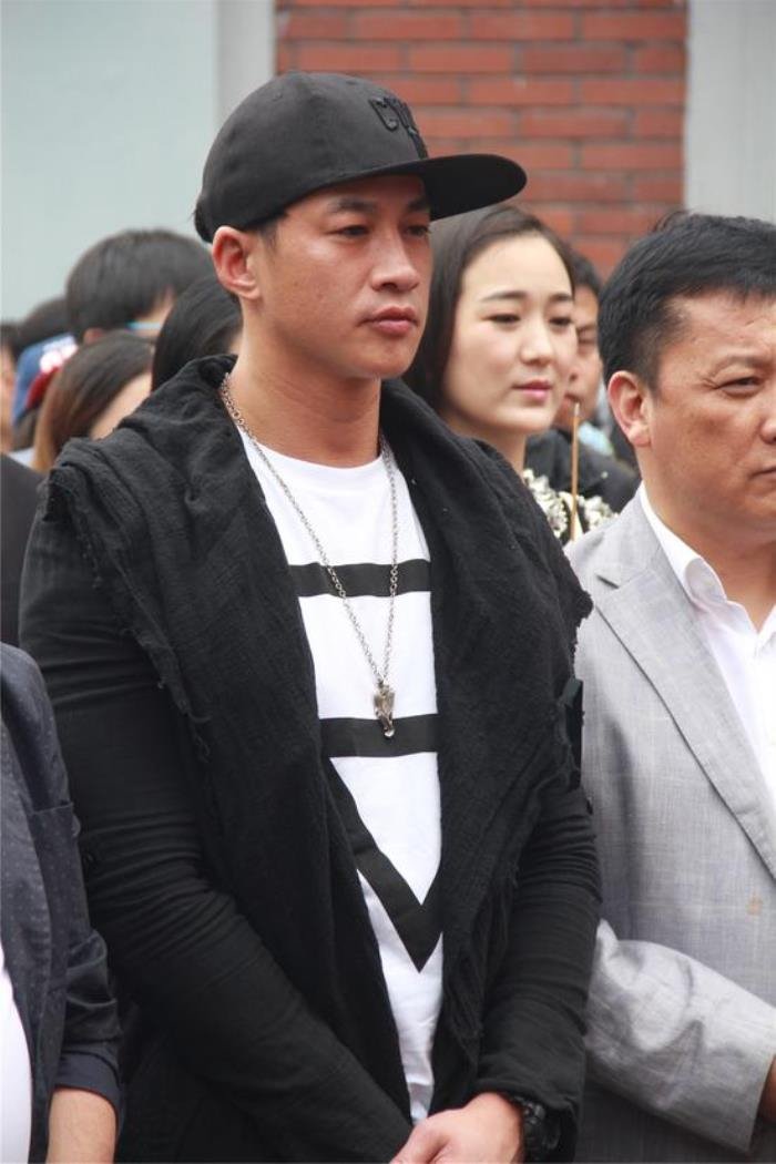 ���󶫸������ϼ�� С8�������֊�ϣ���ĺ���