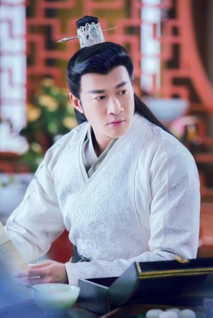 ���󶫸������ϼ�� С8�������֊�ϣ���ĺ���