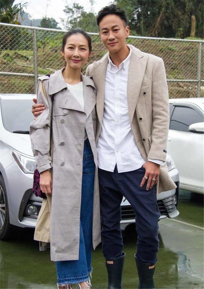 ���󶫸������ϼ�� С8�������֊�ϣ���ĺ���