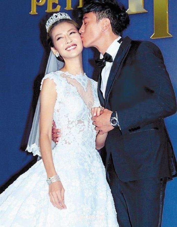 ���󶫸������ϼ�� С8�������֊�ϣ���ĺ���