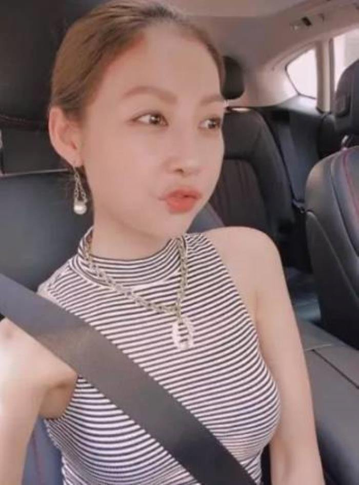 ���󶫸������ϼ�� С8�������֊�ϣ���ĺ���