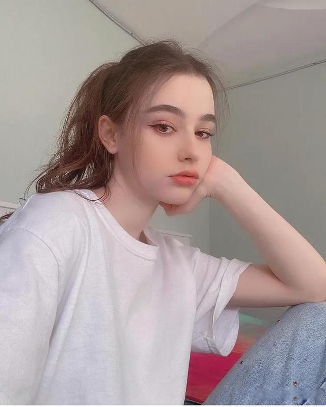 白俄罗斯和俄罗斯有什么区别 是一个国家吗?千年前民族相同