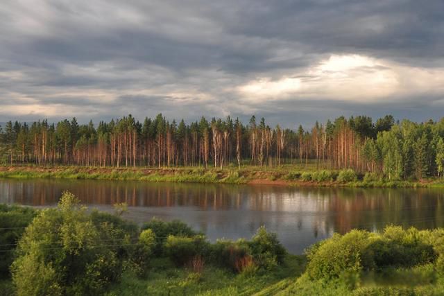 白俄罗斯和俄罗斯有什么区别 是一个国家吗?千年前民族相同