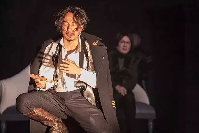 �����¸������ϼ����Ƭ ��Ϸ�������·�����ʲô���۱�����