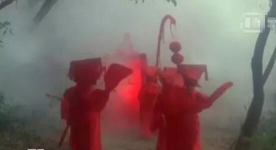 ���˫ɷ��ʲô��˼ ����С�������˫ɷ������Ӣ��һ����Ӱ