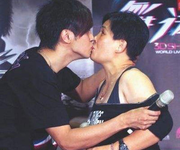 ��־���������� �����ħ��־��߶����˺���