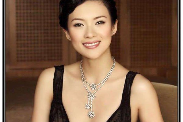 �����������µ����� ǰ������ʷ�������µ�ɳ̲��80��Ƭ