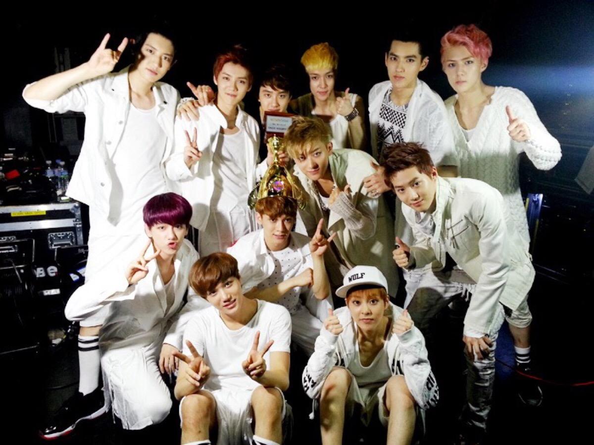 exo��Ա���ϼ��12�� ������û�ˣ�exo�й���ԱΪʲô���˳���