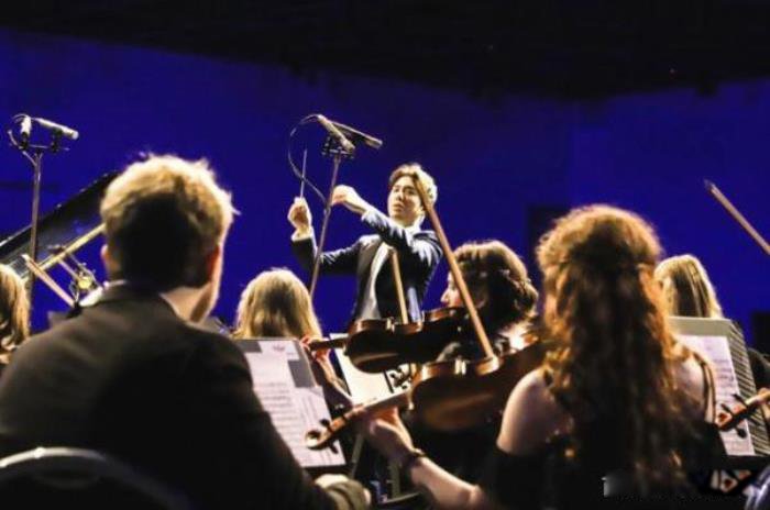 ���ʺ����Ƶ���һ��������� ��ϵ��û�н���