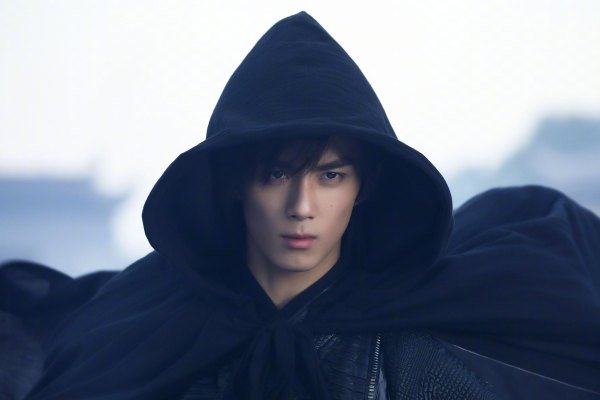 ���ں��⾩��ɶ��ϵ ����������Ϸ���Ǹ��ӹ�ϵ