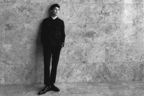 ���ں��⾩��ɶ��ϵ ����������Ϸ���Ǹ��ӹ�ϵ