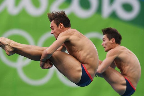 �°�ɭͻ�����²������д ���˻�Ӧ20���֣������Ǹ���λ����