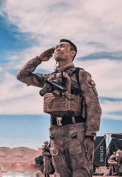 ������������Ŷ���˭ һֱ�Ǹ��ԣ����ż�����ӫĻ����