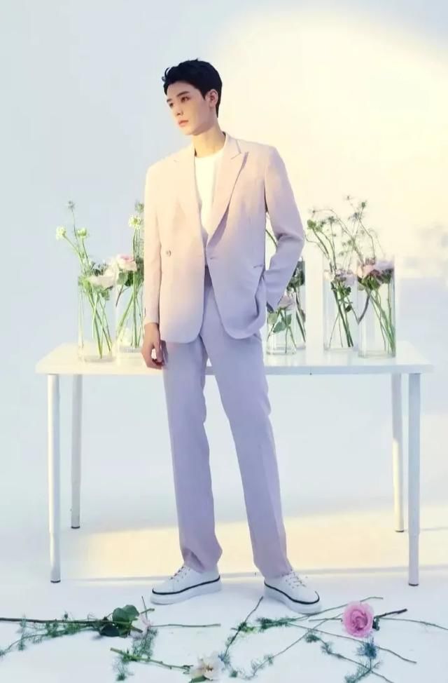 �����������ϼ�� ����ϵ�������ݵĵ��Ӿ�����Щ�ÿ���