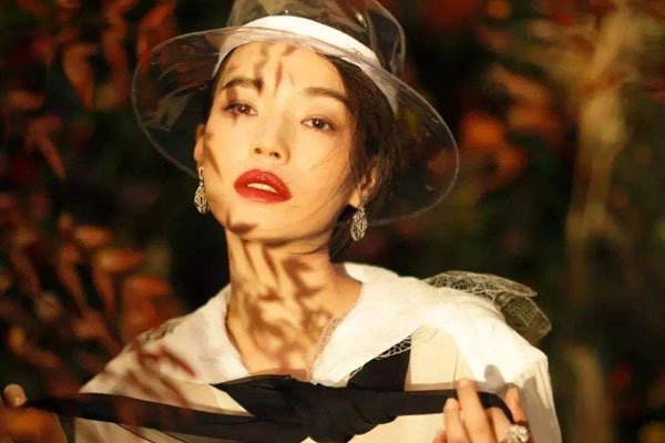 ������ڴ�߶����� ��Ȼ��ô��ɧ���ǻ�����ɬ��ζ��