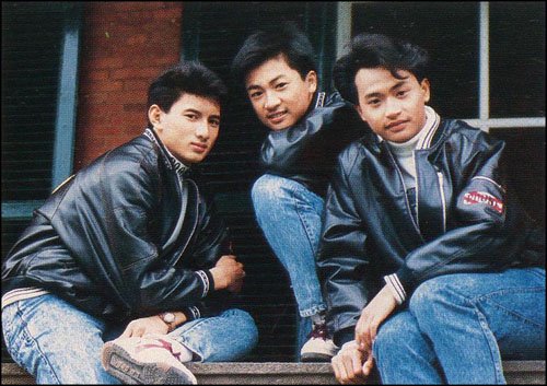 С���ӳ�Ա3������������ �������ˣ�С���ӽ�ɢ�󶼸���ȥ��