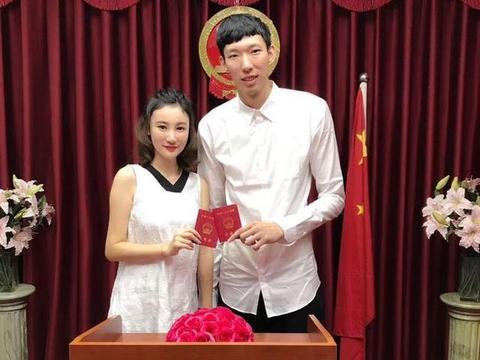 �����������������������ϼ�� Ӣ����飺���������6����֤