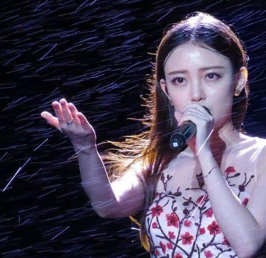 ��С���������ϼ�� ���������С�����Ϲ���˭