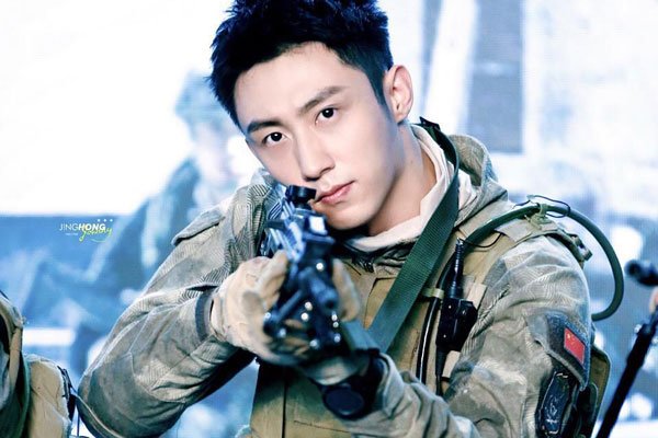 Ǭ��Ӱ�ӵ��ϰ���˭ ֻ��������Ǭ��Ӱ�ӹ�˾��������