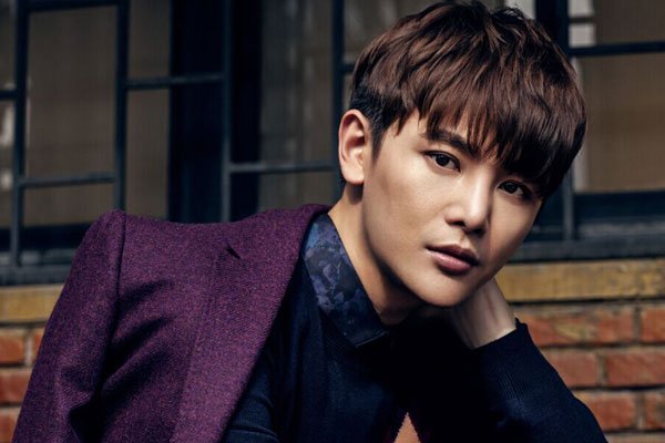 Ǭ��Ӱ�ӵ��ϰ���˭ ֻ��������Ǭ��Ӱ�ӹ�˾��������