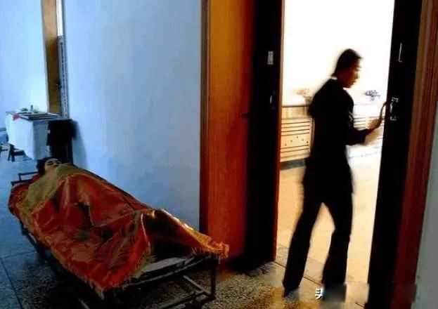 殡仪馆上班害怕吗 阴气太重?没什么比穷更让人恐惧的了