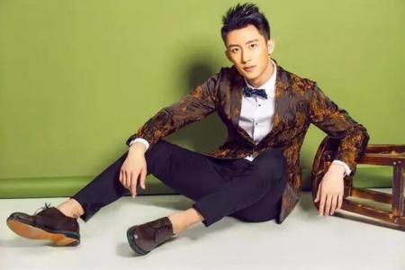 黄景瑜被曝经常有吻痕 家暴出轨?黄景瑜前妻王雨馨事件