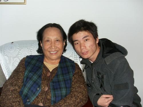 ������Ǹ���������� ��ӵ����Ҳ����������Ӻ�Ů����Ƭ