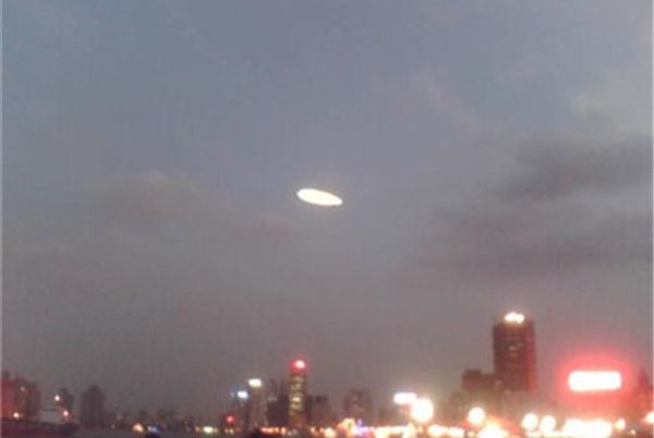 �Ϻ�ufo��ʵ�¼� �Ϻ�����̨��С���������в���������